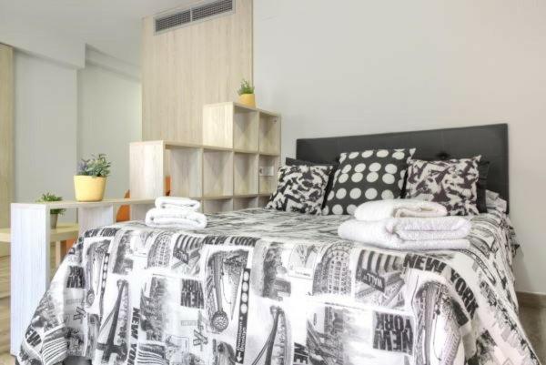 Apartamentos Turisticos Plaza San Juan 2 图德拉 外观 照片